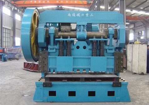 Q11-16X2500機(jī)械剪板機(jī)