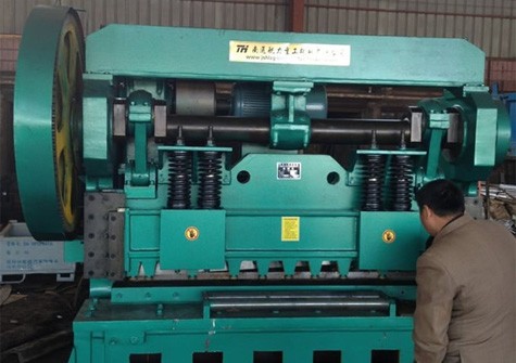 Q11-20X2500機(jī)械剪板機(jī)